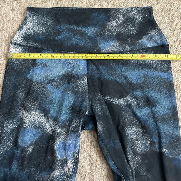 Nike One Training Leggings - Picture 8 of 11